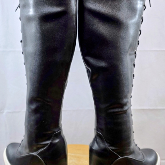 Black Lace-Up Knee-High Boots - Picture 11 of 12